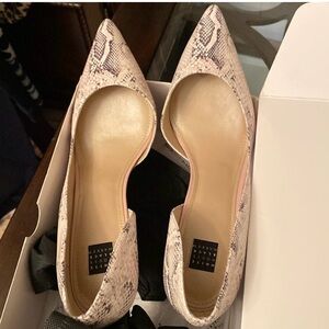WHBM pumps. Punk snake print. Like new.